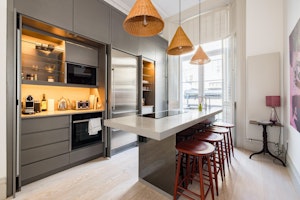 London Chic image 14