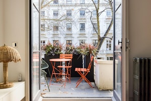 London Chic image 10