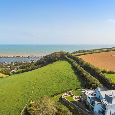 Stay in an elevated position overlooking Start Bay