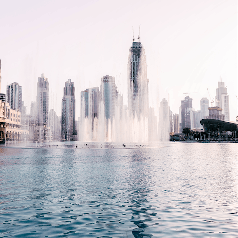 Walk just eighteen minutes to the beautiful Dubai Fountain