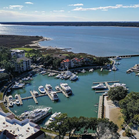 Enjoy all the attractions of  Harbour Town, located just a five-minute drive from the house