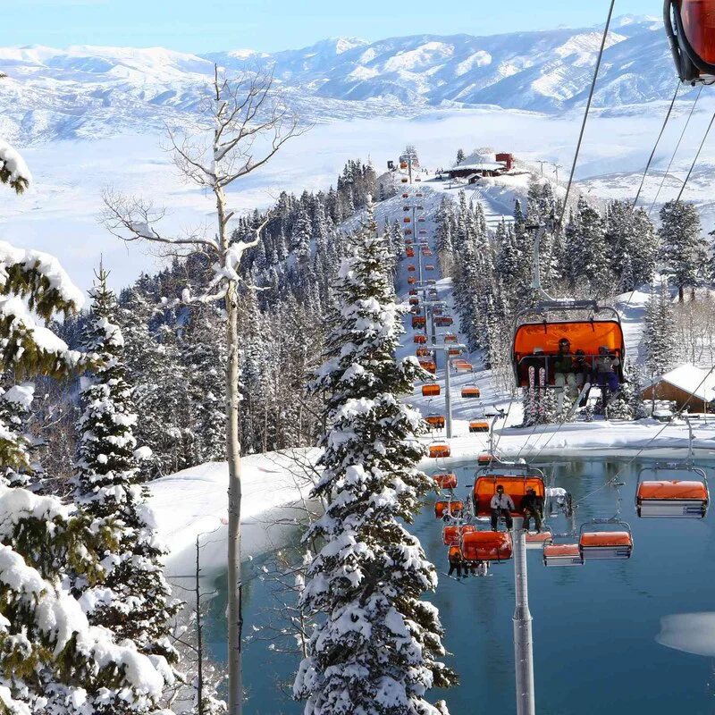 Walk to the lifts in just ten minutes