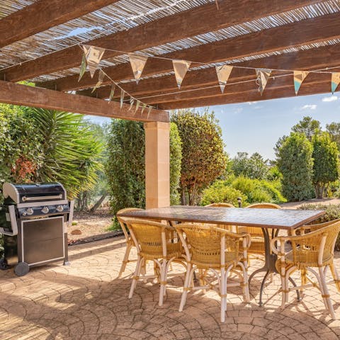 Fire up the barbecue for some grilled locally-caught fish alfresco
