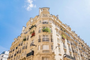 Eiffel Gaze image 9