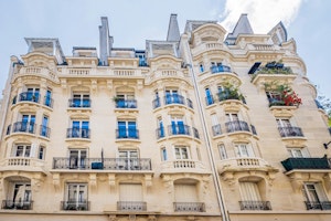 Eiffel Gaze image 6
