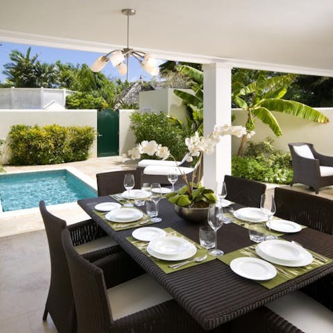 Embrace indoor-outdoor living and dine alfresco by the pool