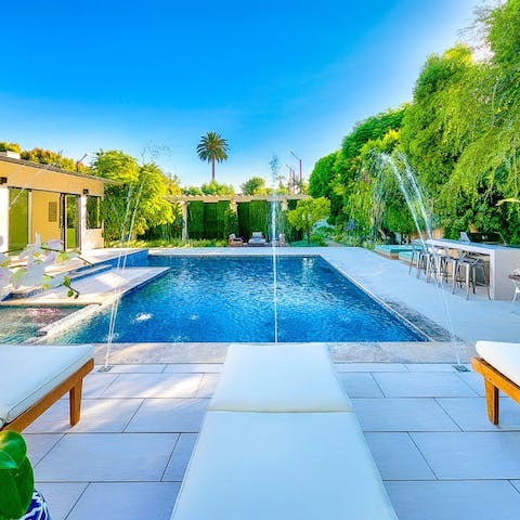 Make the most of the Californian sunshine by the private pool