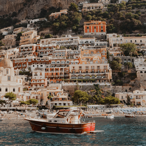 Experience the beauty of Positano – just fifteen-minutes away