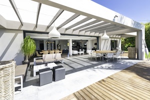 Serene Riviera image 10