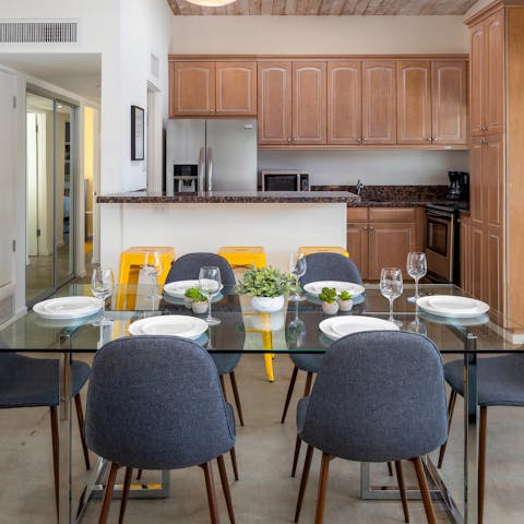 Tuck into delicious home-cooked meals around the modern dining set