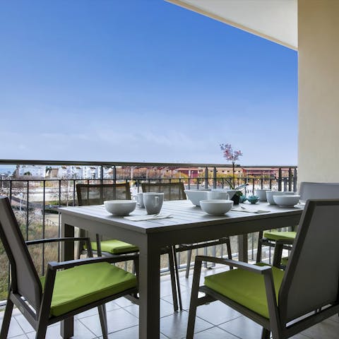 Enjoy an alfresco breakfast with views over the Costa Blanca shoreline