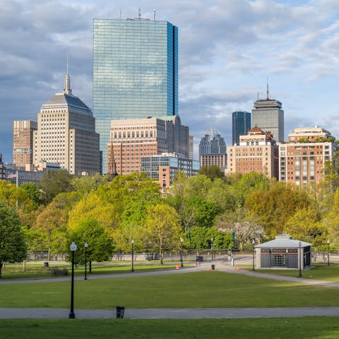 Discover the many delights of Beantown, from its world-famous baseball to cool bars and a thriving cultural scene