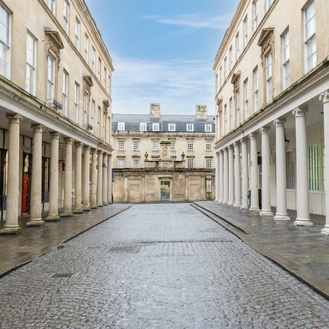 Stay in the heart of Bath with countless historic sights on your doorstep