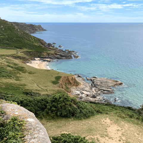 Explore the beaches of nearby Salcombe and Hope Cove