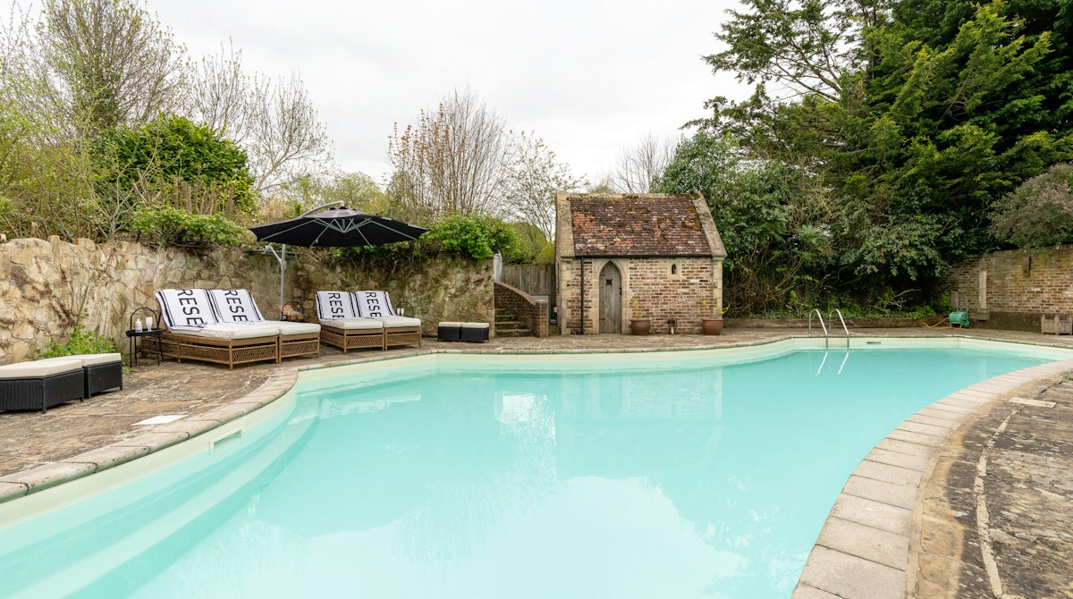 Meadowbrook House, South East