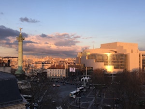 Bastille Gold image 9