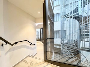 Wonderful Avenue image 3