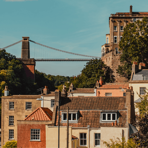 Explore the city from your fabulous spot on the historic Portland Square – a fifteen-minute walk from the city centre 