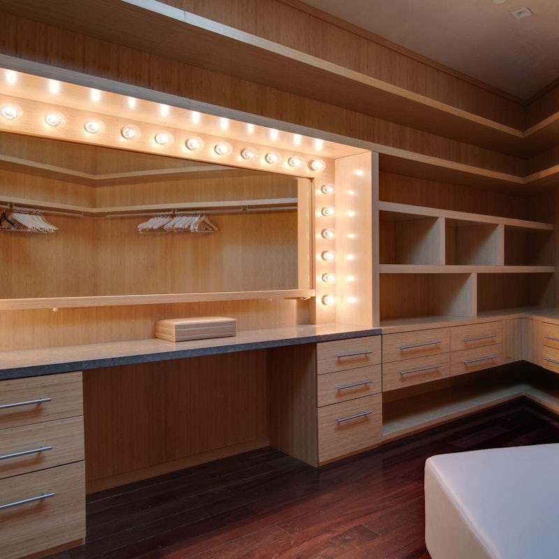 Feel like a movie star when getting ready in the luxurious dressing room