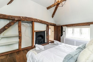 Chipperfield Farmhouse image 14