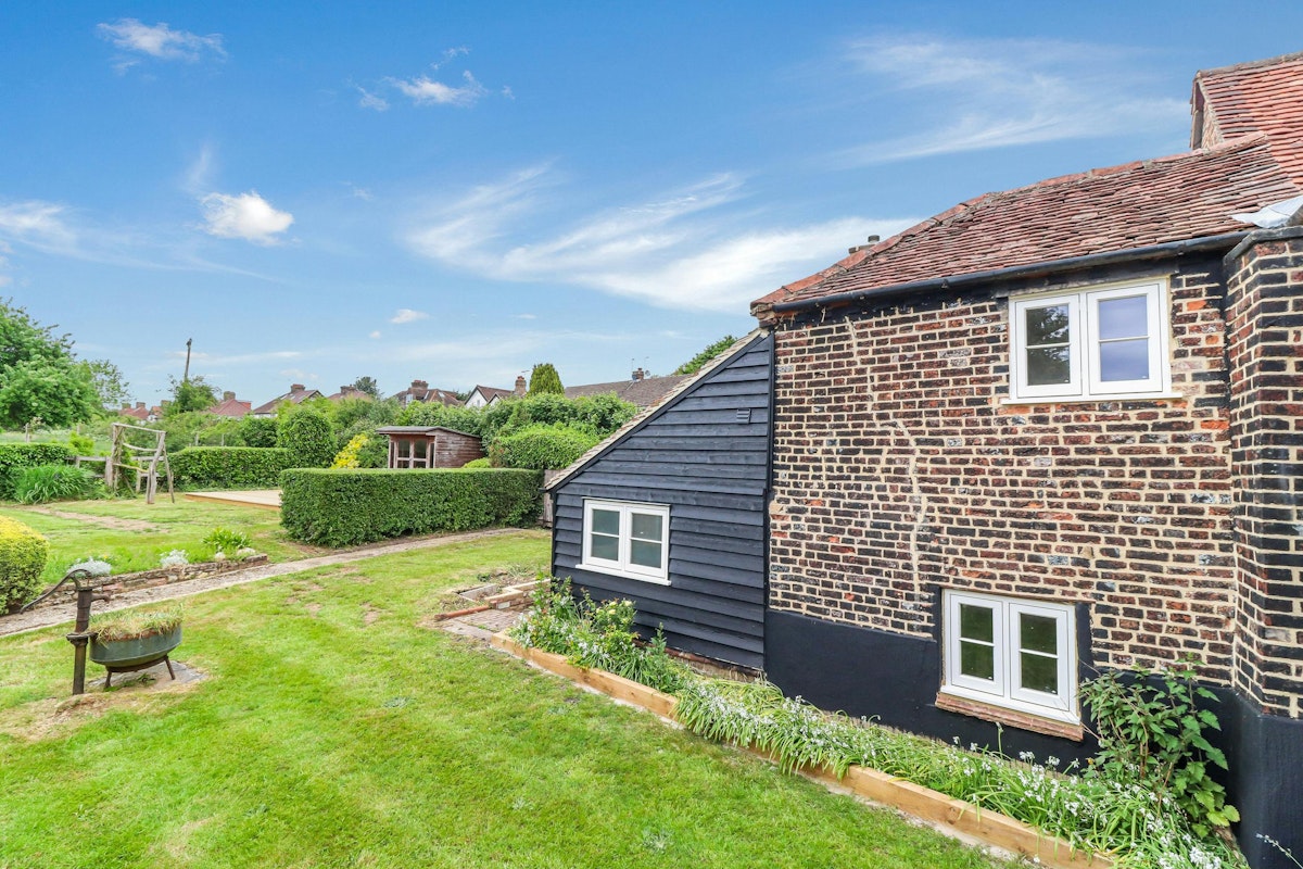 Chipperfield Farmhouse, East of England