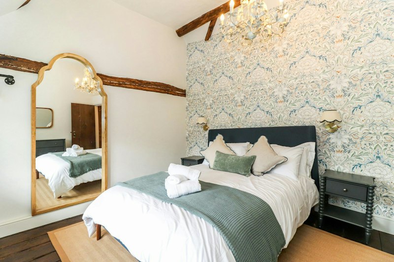 Chipperfield Farmhouse additional image