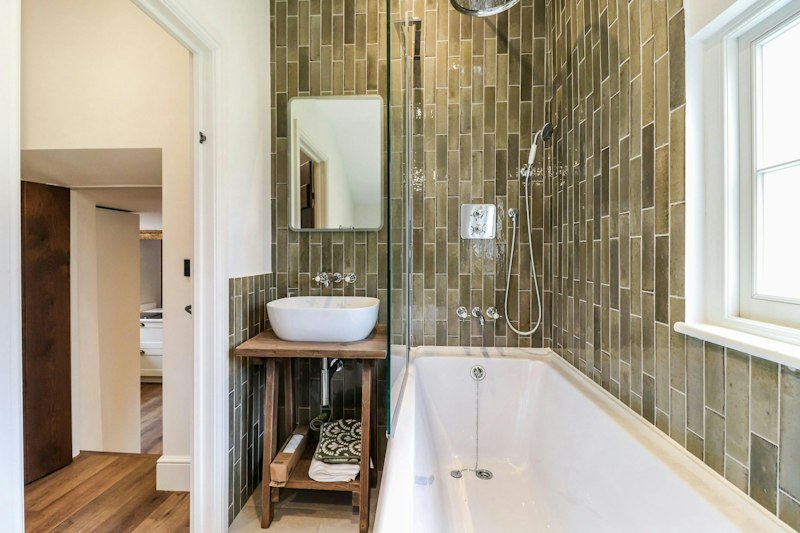 Chipperfield Farmhouse additional image
