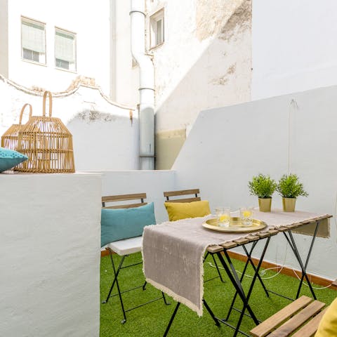 Enjoy breakfast with a good dose of fresh, Mediterranean air as you dine alfresco