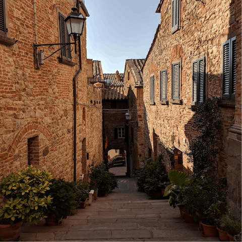 Wander around Cetona's medieval streets, just five minutes away by car 
