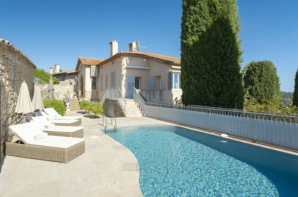 Mimosa Breeze, Provence-Alpes-Côte d'Azur