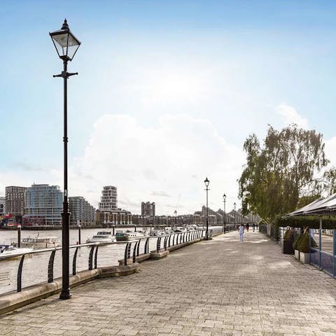 Take a stroll along the nearby Thames Path