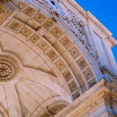 Look around the São Jorge Castle, twenty-four minutes away on foot