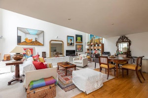 The Fulham Charm image 9