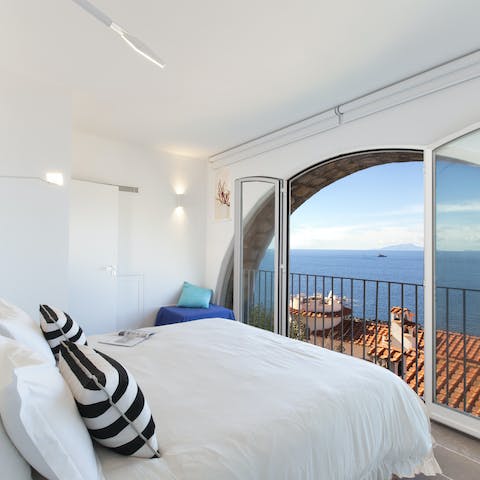 Wake up to sea views each and every morning – the perfect way to start the day