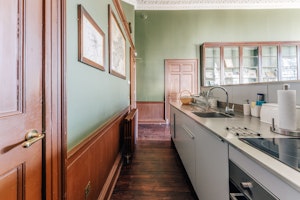 Mahogany Chambers image 14