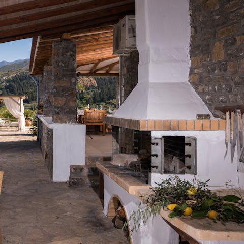 Put your culinary skills to the test in the outdoor kitchen 