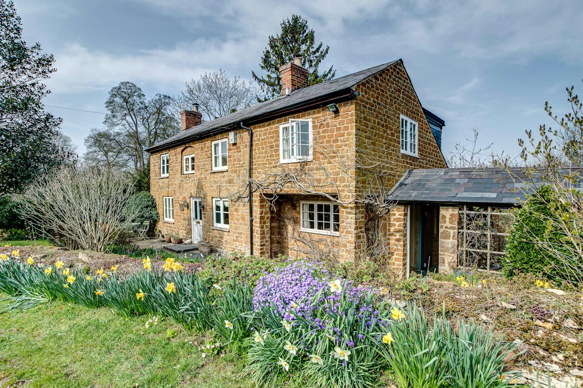 Hearth of the Home, South East