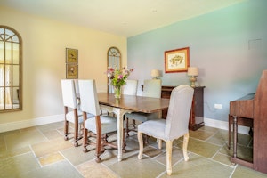 Wineberry Cottage image 13