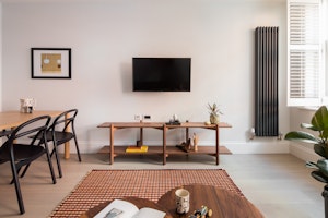 Big Smoke Hideaway image 3