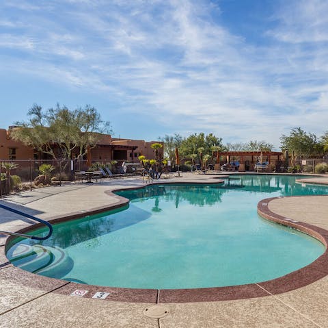 Take advantage of the shared swimming pool and enjoy the Arizona sunshine