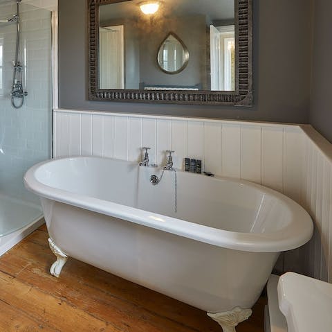 Spend a peaceful moment in the freestanding bath