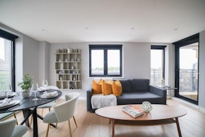 South Kensington Heights image 1