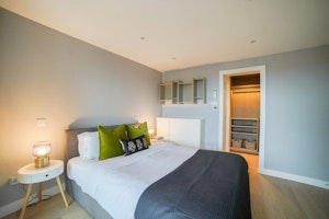 South Kensington Heights image 6
