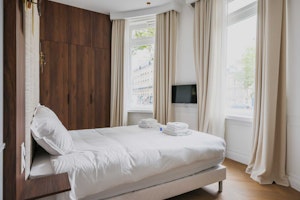Monceau Mahogany image 8
