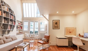 Modernist Muse image 1
