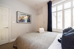 London Is Yours image 8