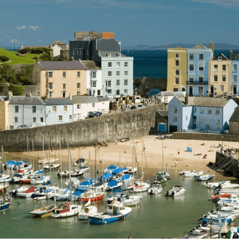 Take advantage of the central location and explore Tenby's array of pubs, restaurants and shops 