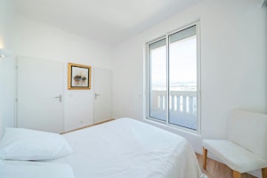 Blue Sky Horizon image 3
