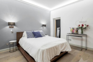 One Light image 5