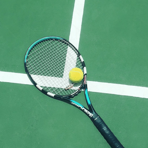 Challenge your guests to a tennis session on the complex’s courts